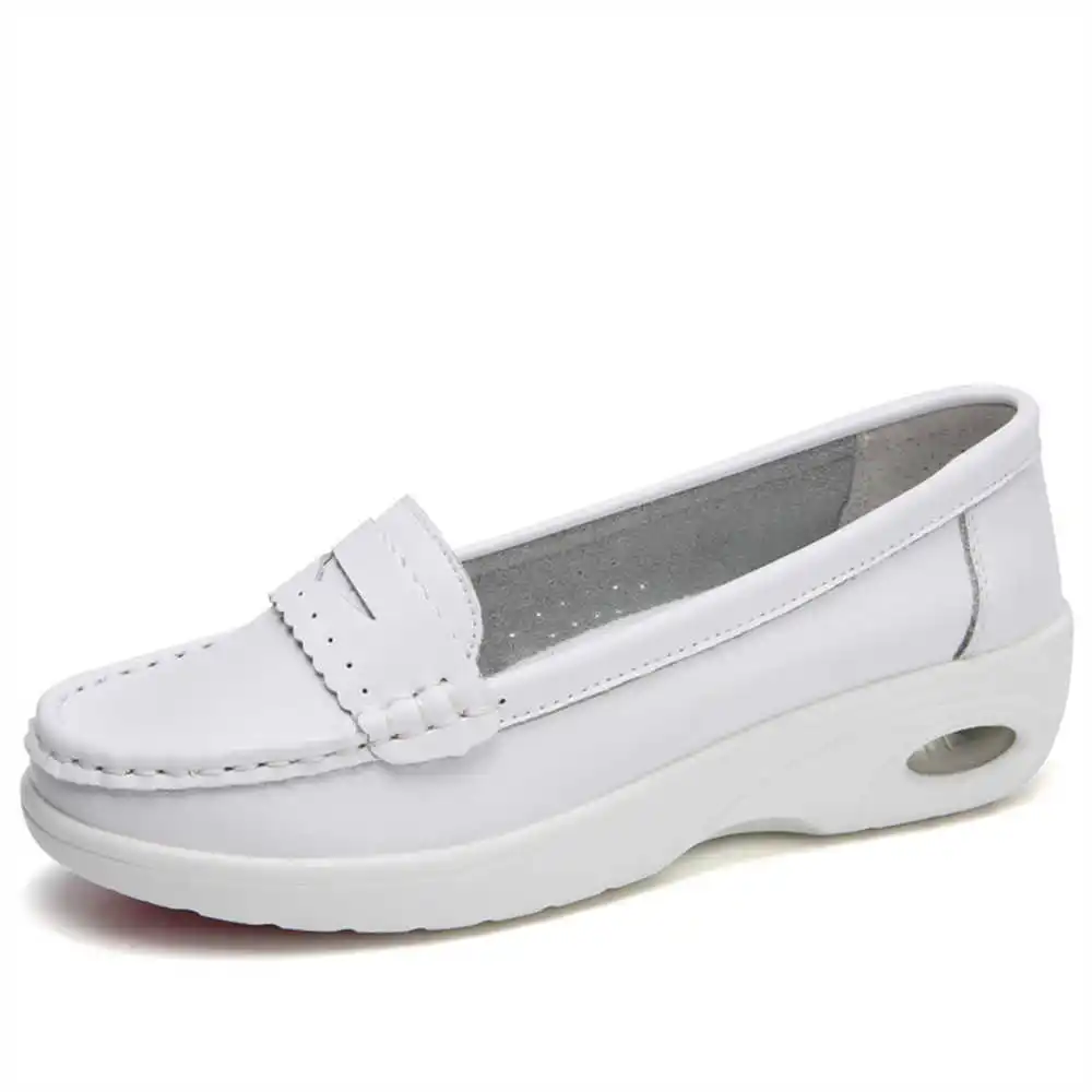 Dikke zool Slip-on witte train - Luxury Lifestyle Grooming Lounge recensie en prijs